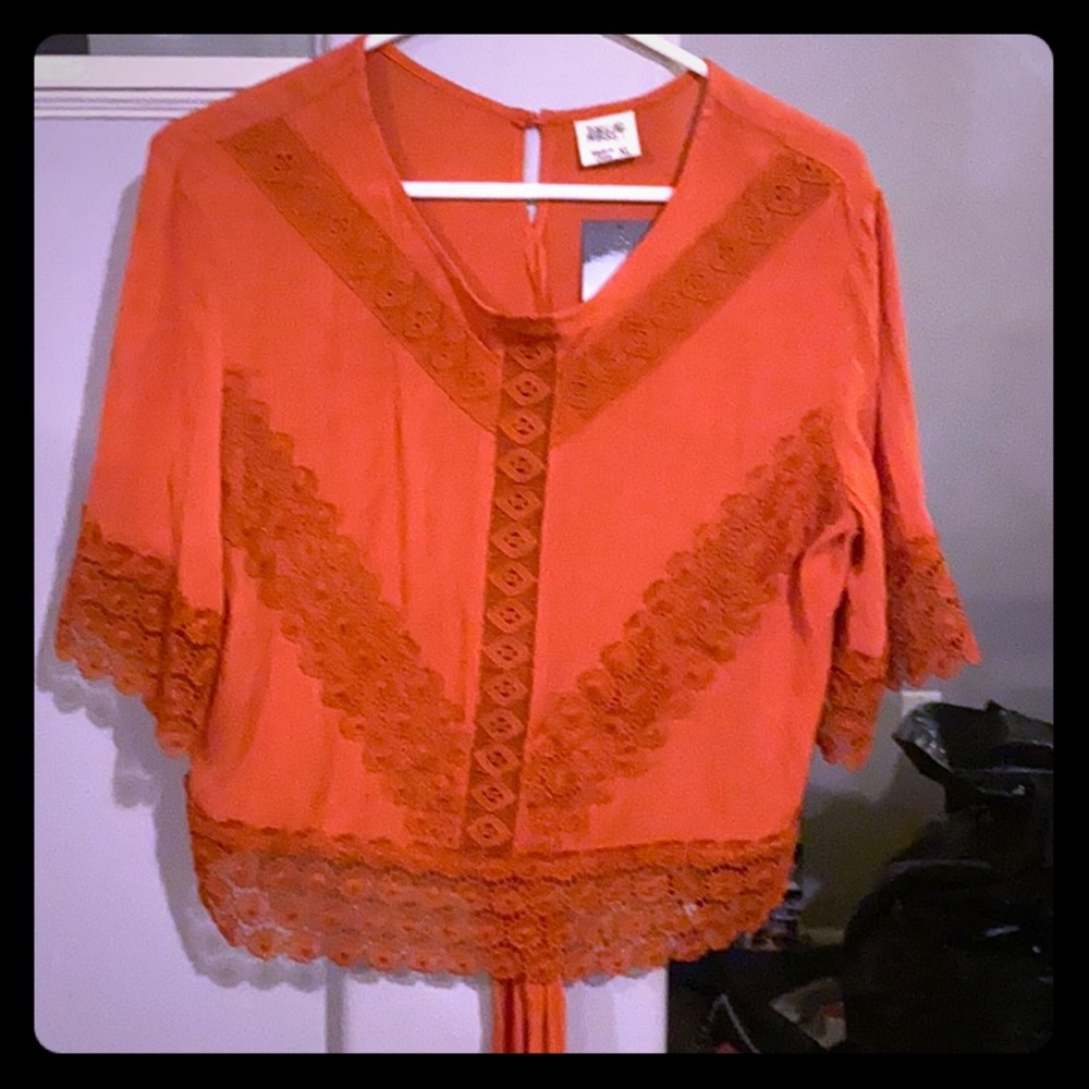 Orange Thread Market top size XL NWT